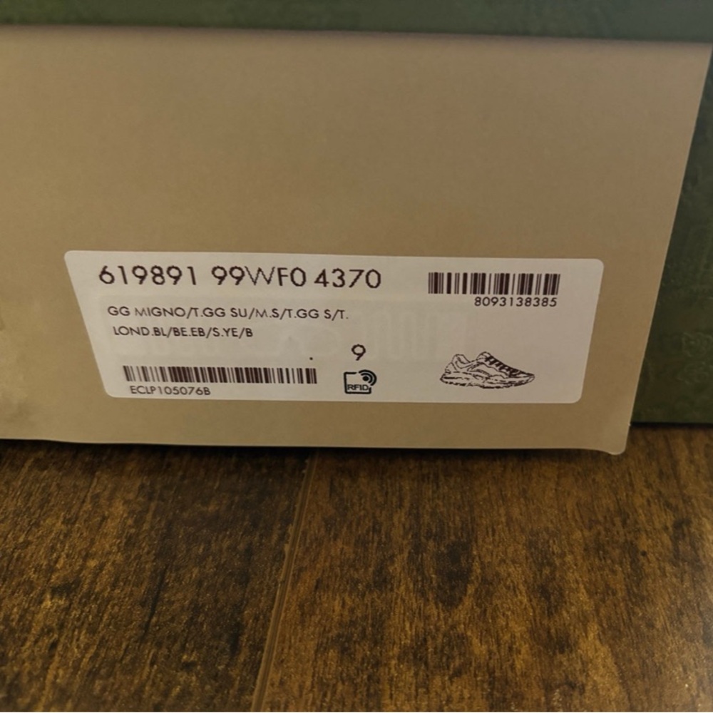 Gucci Rhython Sneakers - Picture 8 of 10